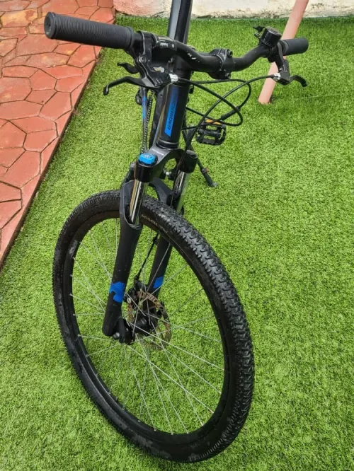 Vélo B'twin rockrider st120