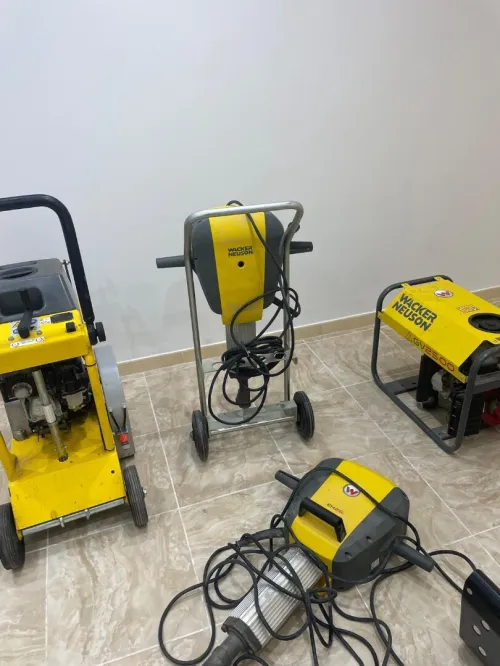 Machines TRAVAUX PUBLICS