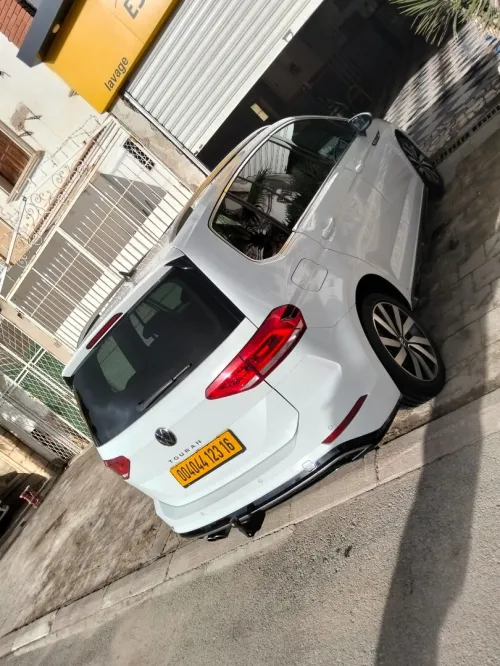 Volkswagen Touran 2023 R line