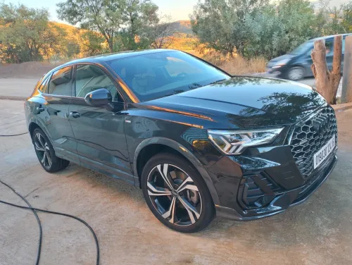 Audi Q3 2024 S-Line Quattro
