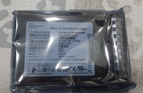 DISQUES HP SSD SATA 960 GIGA (1 Tera) neuf proffessionnel pour serveur