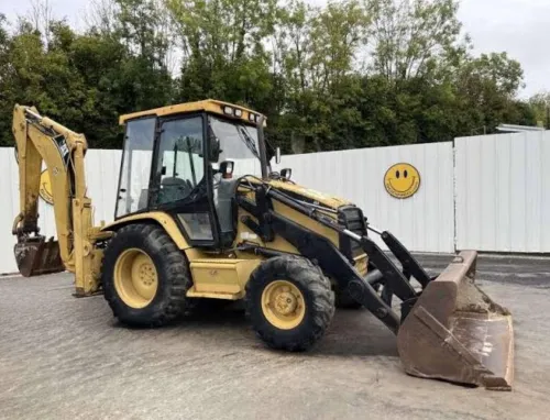 Location CATERPILLAR 428