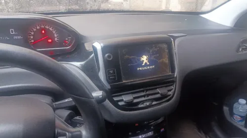 Peugeot 208 2013 Allure