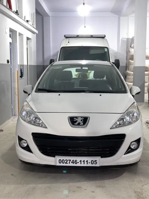 Peugeot 207 2011 