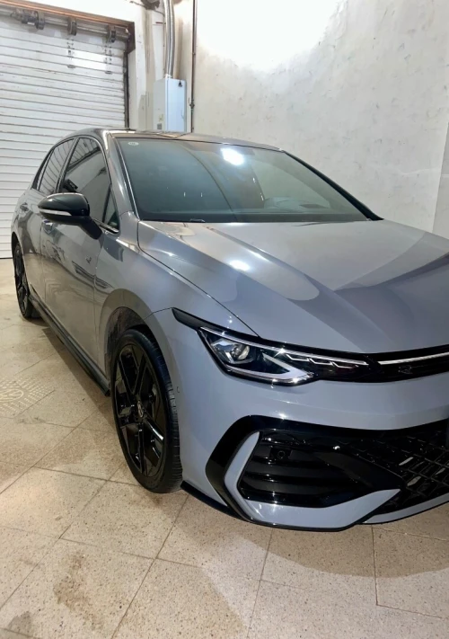 Volkswagen Golf 8.5 2025 Black edition