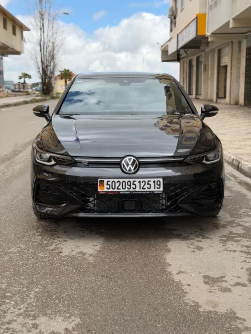 Volkswagen Golf 8 2025 R-Line