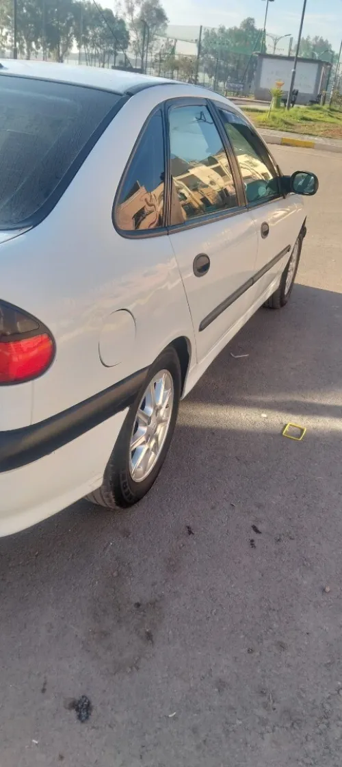 Renault Laguna 1 1995 Laguna 1