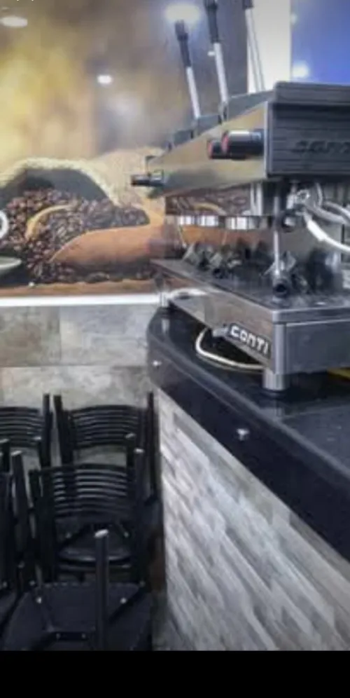 Equipment puor café