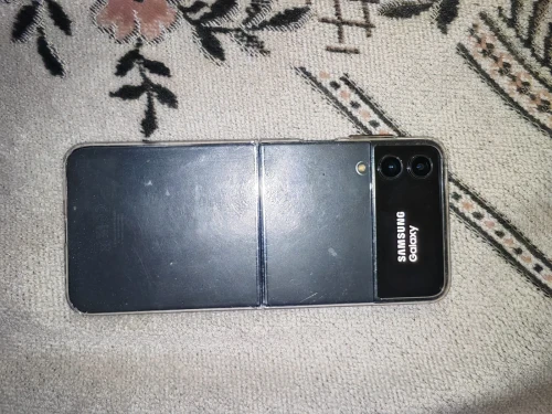 Samsung Z flip 4