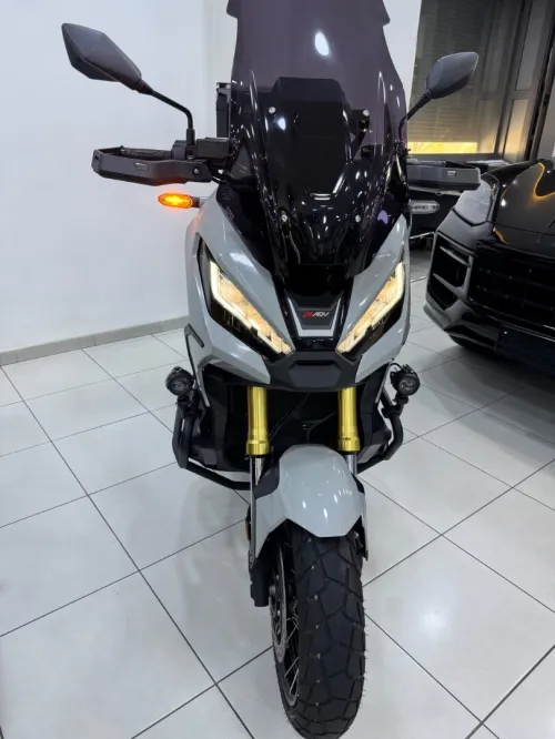 Hunda XADV 2023