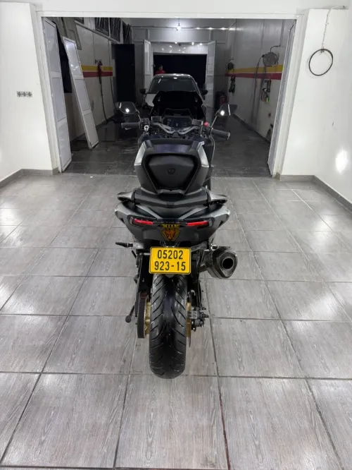 Yamaha T-max 2023