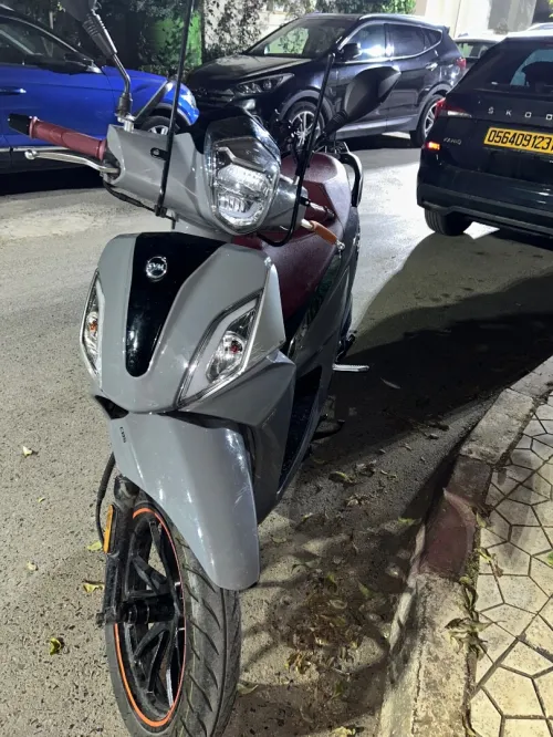 Sym St 200 2025