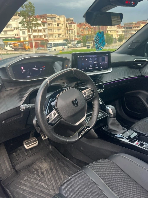 Peugeot 2008 2024 GT