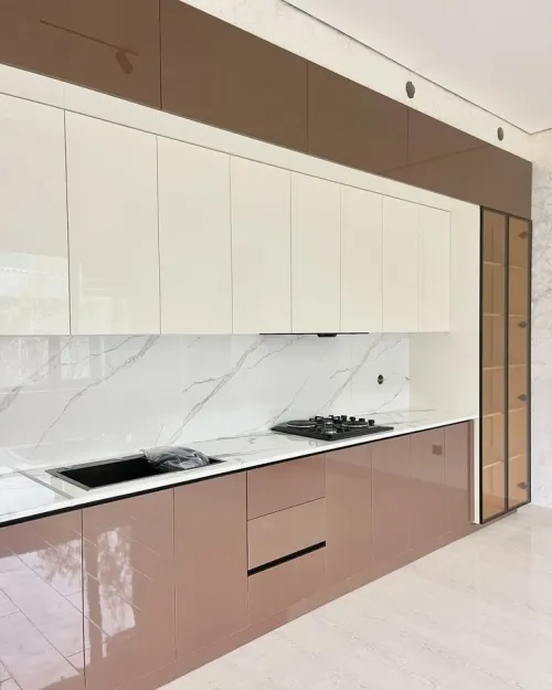 Fabrication de cuisine équipée moderne sûr mesure 