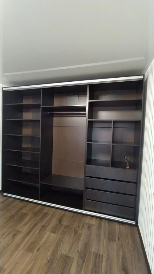 Fabrication de cuisine équipée sur mesure et dressing 