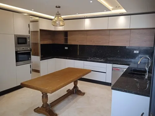 Fabrication de meubles maison et cuisine équipée et dressing