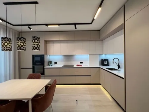 Fabrication de cuisine équipée moderne sur mesure