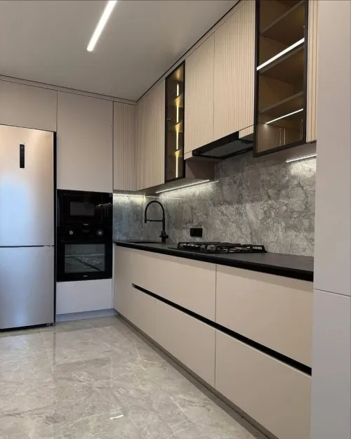 Fabrication de cuisine équipée moderne sûr mesure 