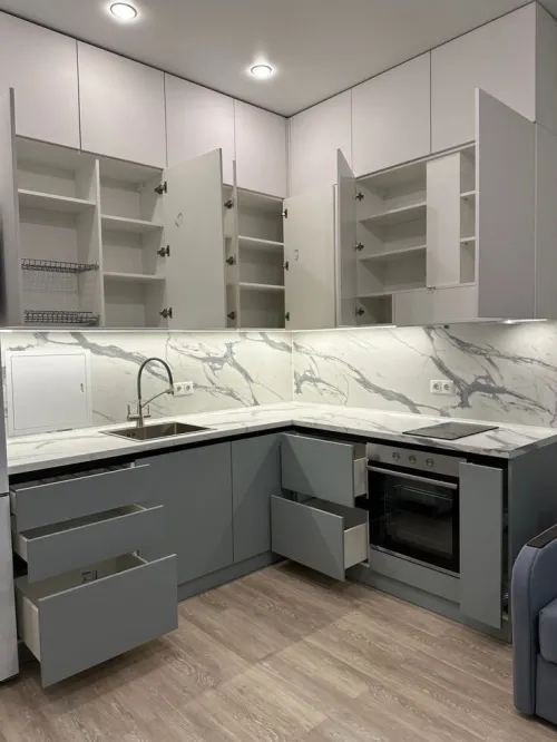 Fabrication de cuisine équipée moderne sur mesure