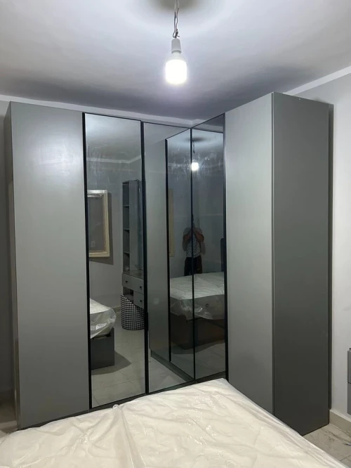 Fabrication de cuisine équipée et dressing moderne sur mesure
