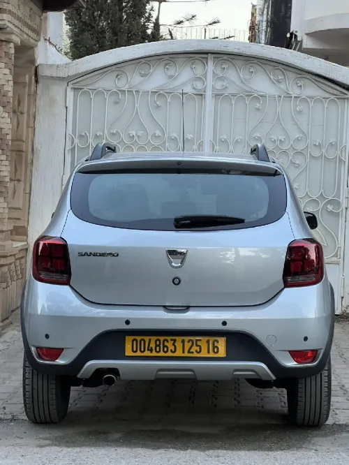 Dacia Sandero 2025 Stepway Expression plus