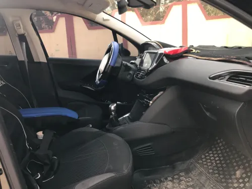 Peugeot 208 2012 Allure