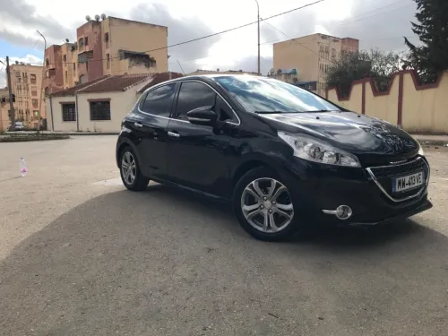 Peugeot 208 2012 Allure