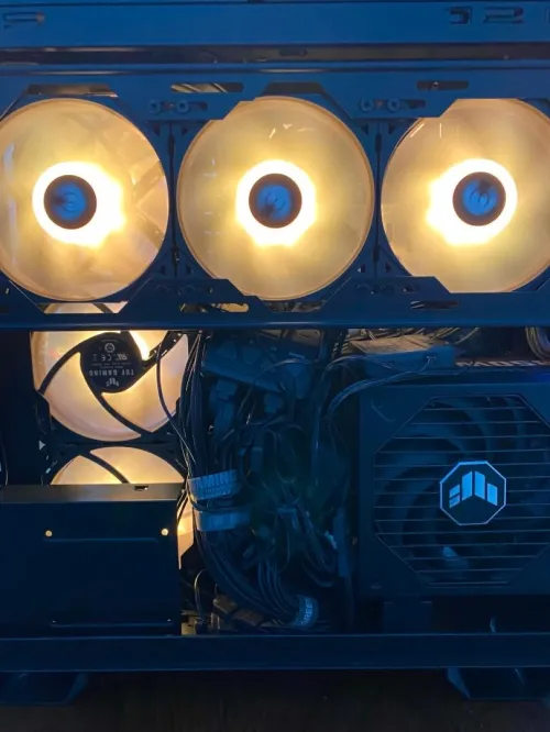 pc gamer Asus TUF Gaming higt end rtx 4070 TI super + ryzen 7 7700