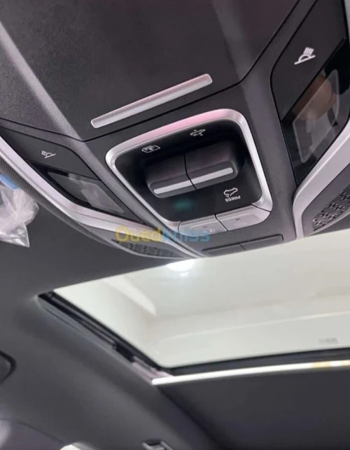 Geely Coolray 2025 
