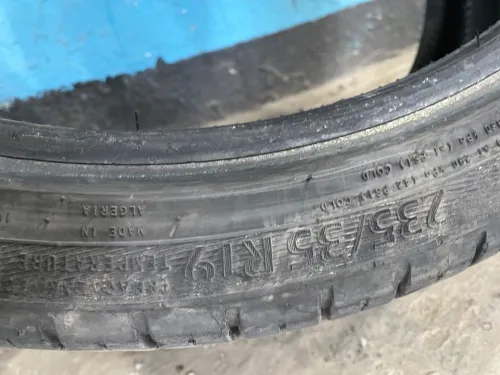 Pneu iris 235/35/R19 / pireli 255/40R19 3