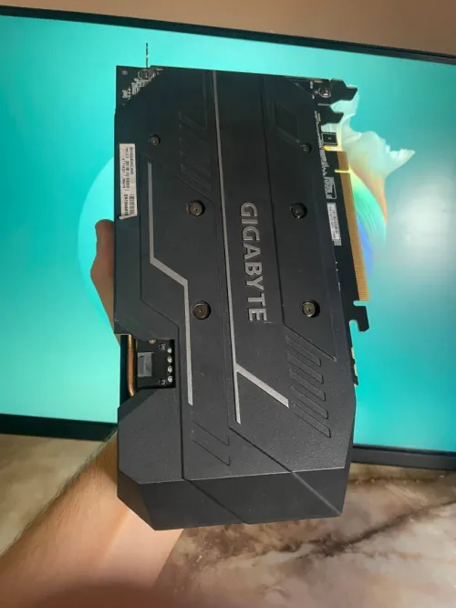 RTX 2060 GIGABYTE 6 GB