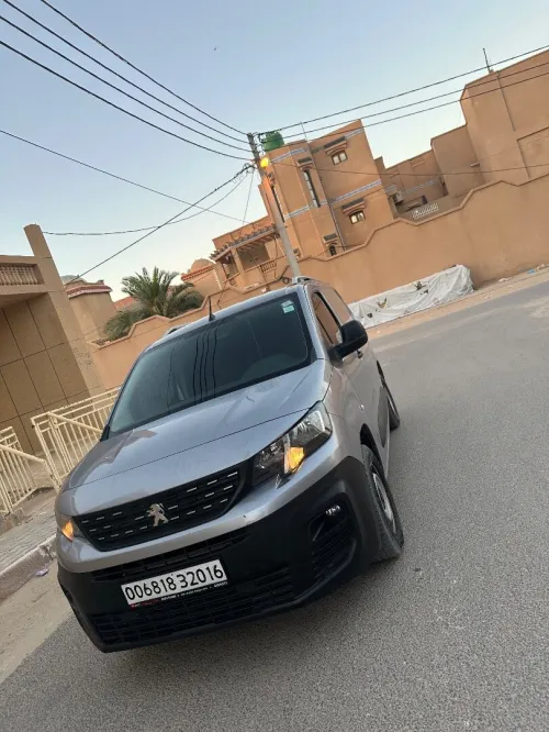 Peugeot Partner 2020 K9