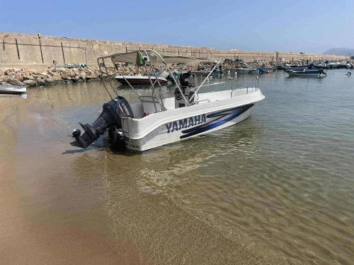 Bateau de plaisance 