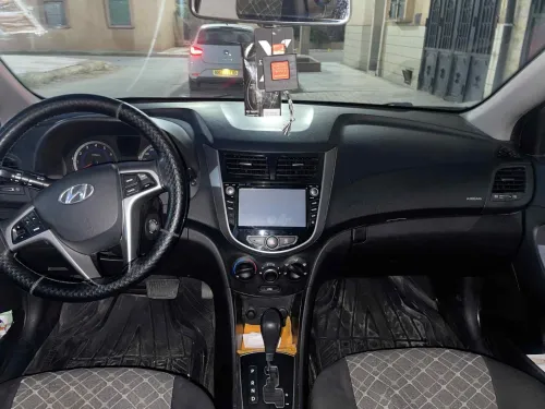 Hyundai Accent RB  4 portes 2017 Accent RB  4 portes