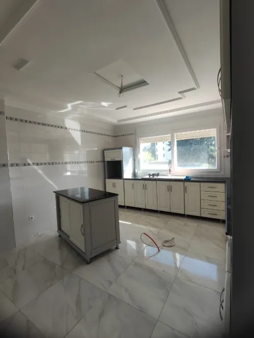 Location Appartement Niveau de villa F5 Alger Dely brahim