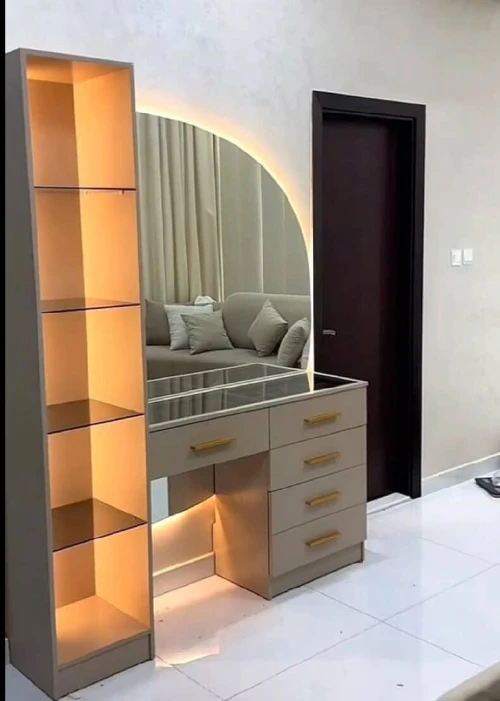 Coiffeuse luxueux // طاولة زينة فاخرة