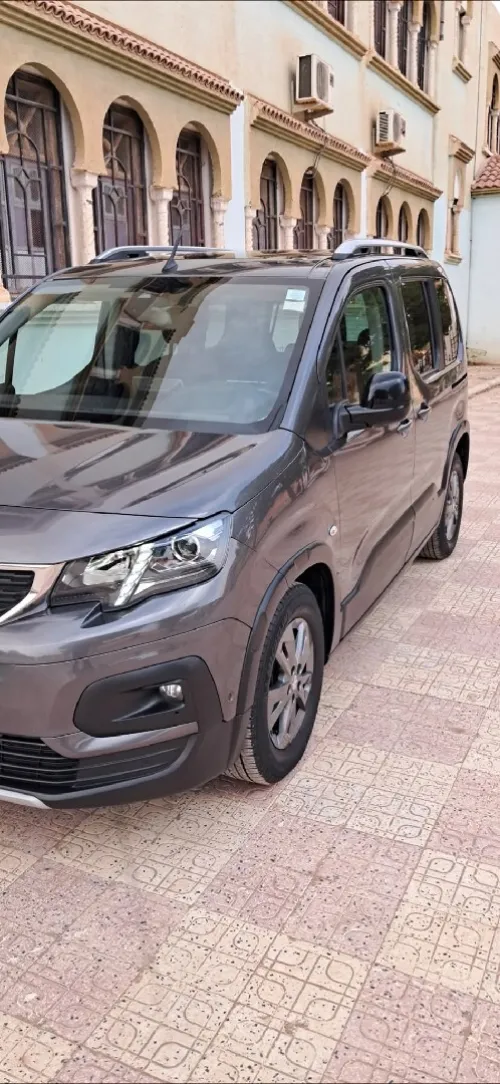Peugeot Partner 2022 Rifter