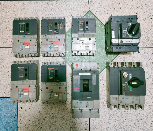 Lot électricité industriel