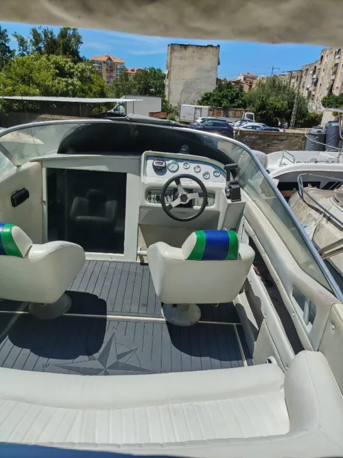 Bateau de plaisance