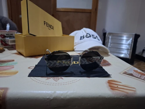 Lunettes FENDI