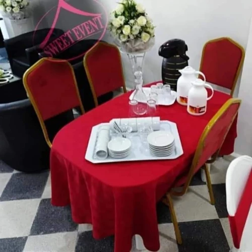 Location matériel des événement (chapiteaux, chaises, tables, décoration)