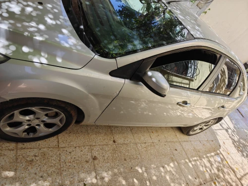 Ford Focus 5 portes 2010 Focus 5 portes