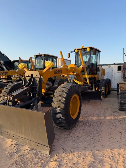 NIVELEUSE XCMG GR180 2025