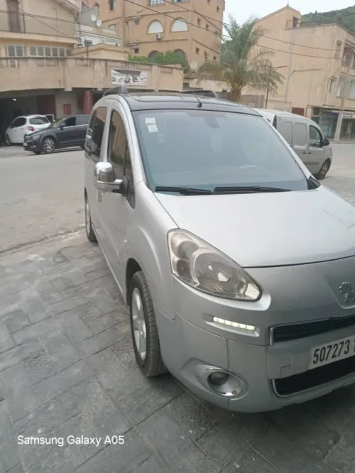 Peugeot Partner 2015 Tepee Allure 