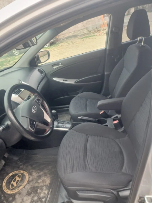 Hyundai Accent RB  4 portes 2020 Accent RB  4 portes
