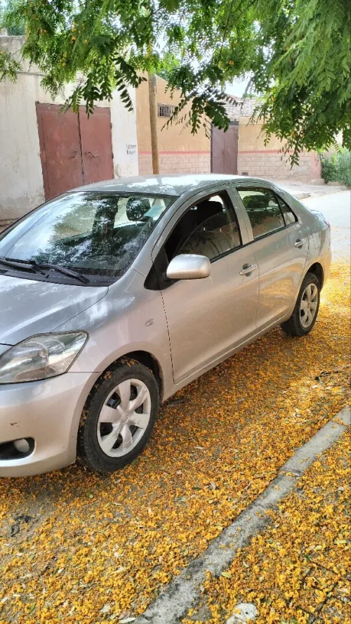 Toyota Yaris Sedan 2013 Select
