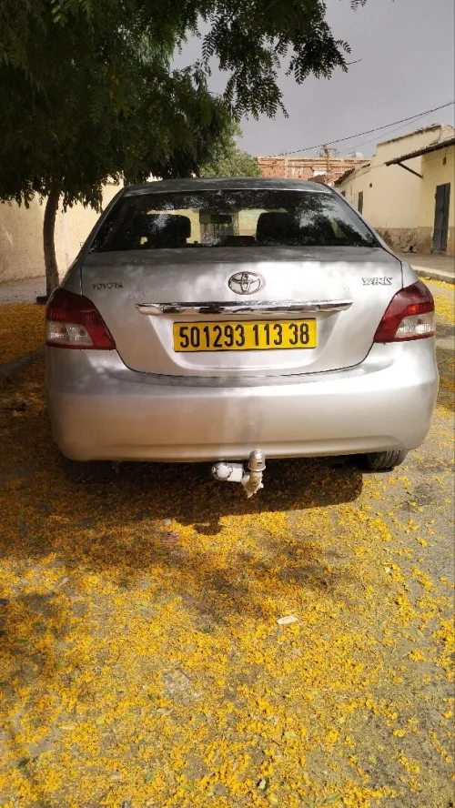 Toyota Yaris Sedan 2013 Select