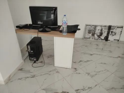 Ensemble de deux bureau