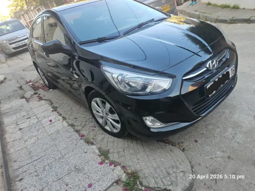 Hyundai Accent RB  4 portes 2018 Accent RB  4 portes