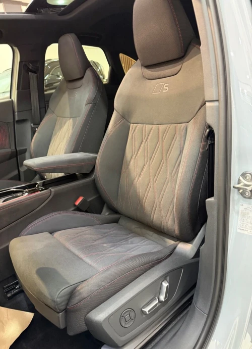 Audi Q3 2026 S LINE